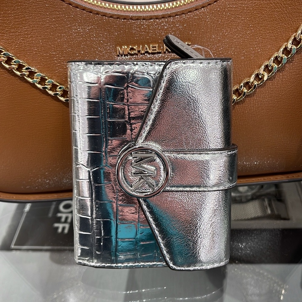MICHAEL KORS CARMEN MEDIUM LOGO AND FAUX LEATHER WALLET 
SILVER 
NWT - Picture 10 of 16